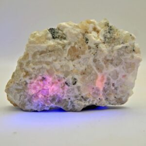 Tugtupite