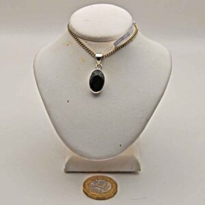 Chrome Diopside Faceted Oval Pendant